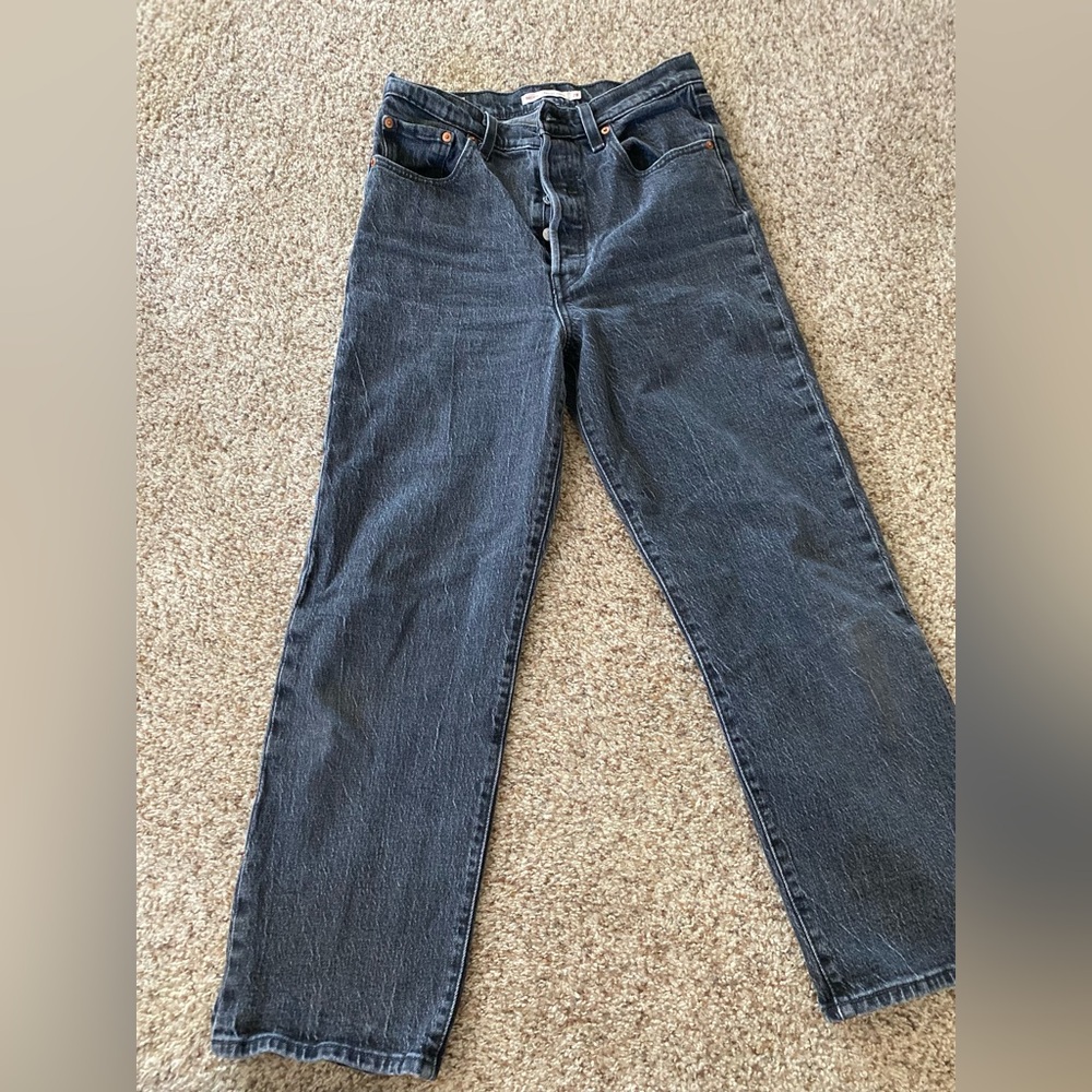Levi’s rib cage straight ankle jeans